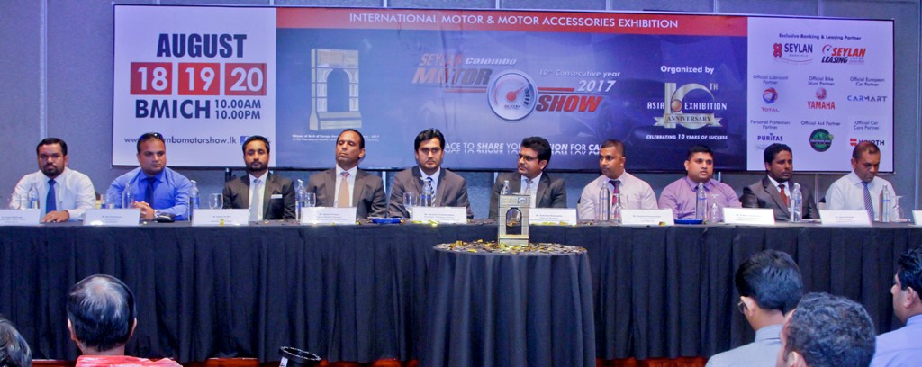 PHOTO - Head Table Seylan Motor Show