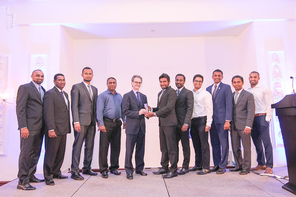 Winner of the CEO Award for Excellence – Team Mahoga From left: Jayaruwan Mannapperuma, Isuru Herath, Dewmal Anicitus, Kishan Navaratne, Chris Corrado, Ishan De Silva, Shanaka Abeywickrama, Rukshan Abeyratne, Ramila Hettiarachchi (Absent in the picture: Dinu Kumarasiri, Supun Vithana, Thusara Jayasinghe)