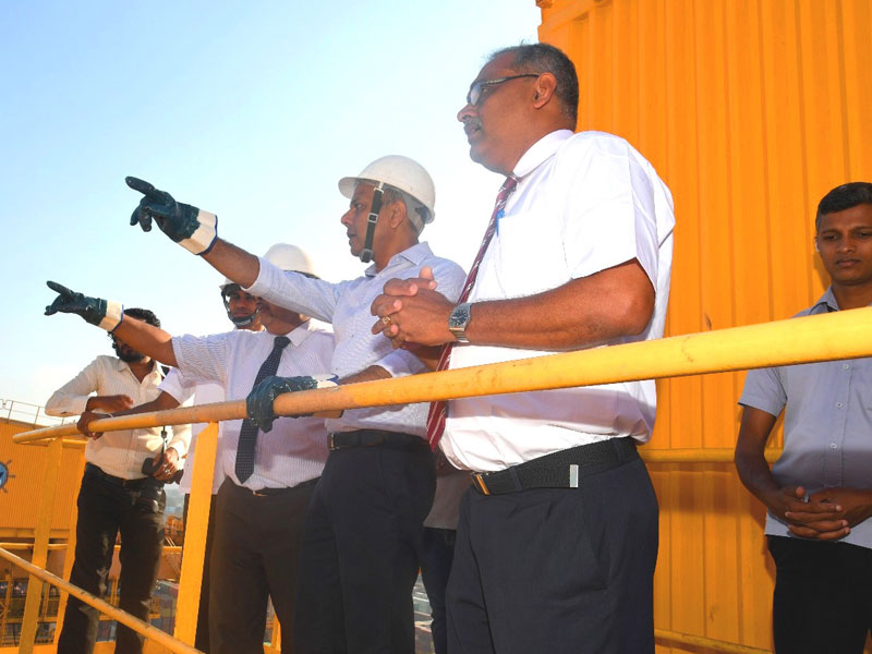 Port-of-Colombo-Container-Volumes-up