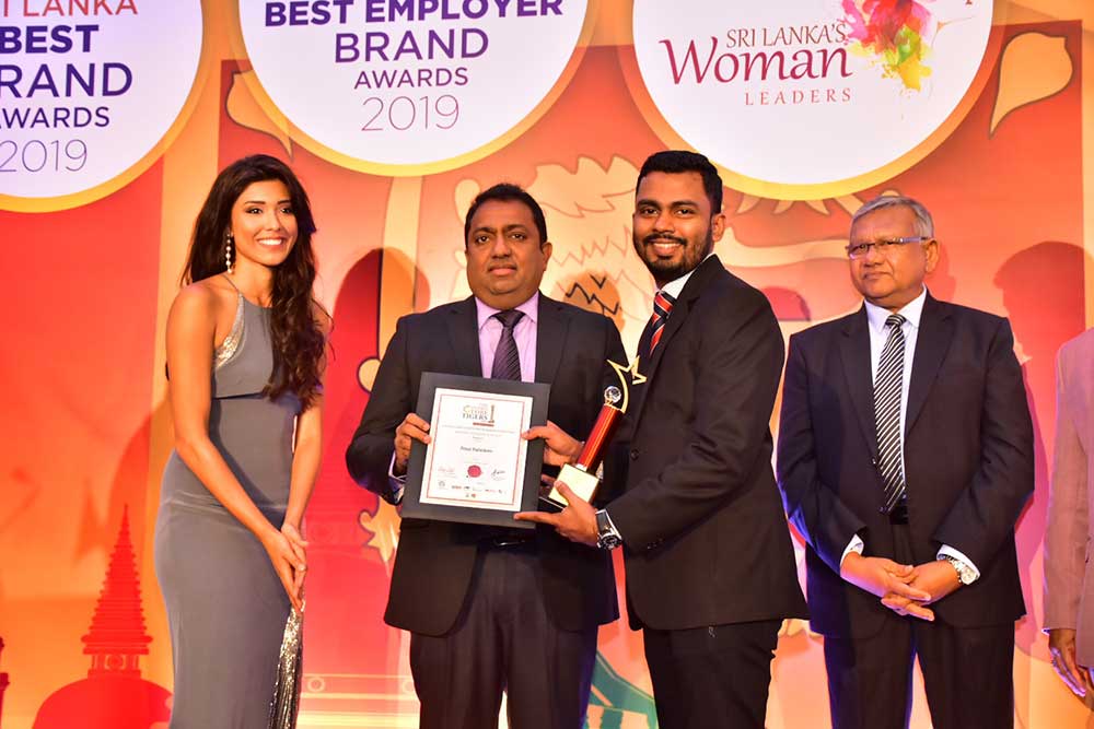 Rinaz-Rafaideen-wins-Marketing-Professional-of-the-Year