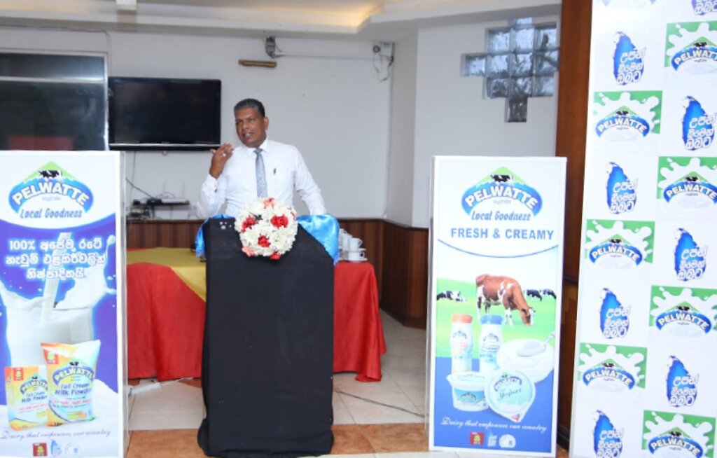 Mr-Panduka-Nuwa-–-Sales-Manager-Pelwatte-Dairy-Industries-addressing-the-gathering.jpg