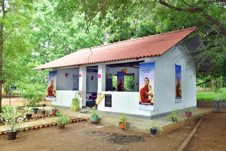 Classroom-donation-Sevanagala.jpg