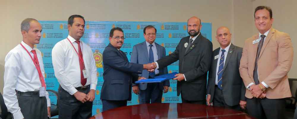 Representatives of Lions Clubs International at the MoU signing held at the Ministry of Education (LBN)