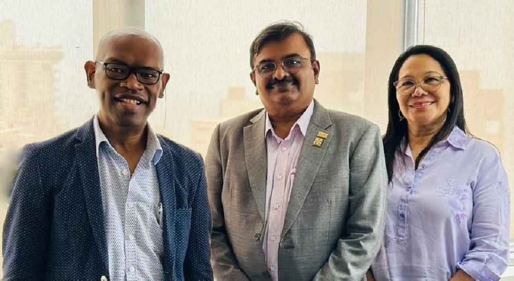 (L-R) Shuvo Hridayesh, Captain Shan Moorthi, and Grace Gordon (Director-Admin & Finance-Team Coach International) (LBN)