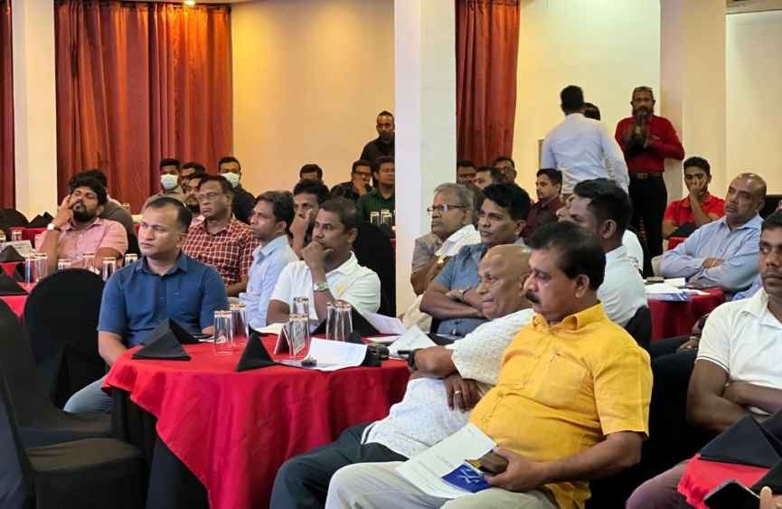 Ampara Investor Forum participants (LBN)