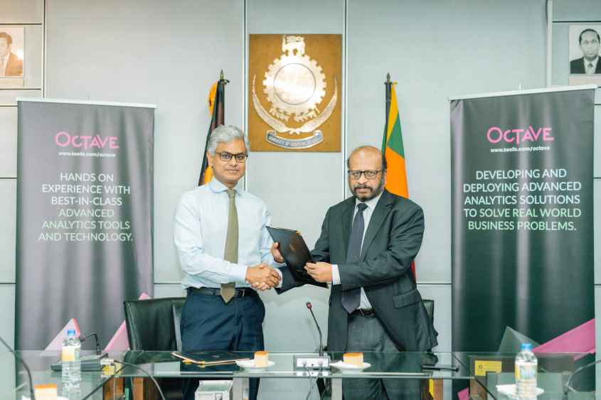 Krishan Balendra, Chairperson of the John Keells Group, with Professor N. D. Gunawardena, Vice-Chancellor of the University of Moratuwa. (LBN)