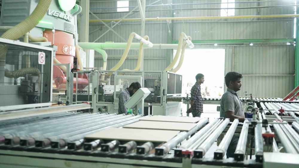 Production process underway at Macktiles Lanka manufacturing plant in Bandaragama (LBN)