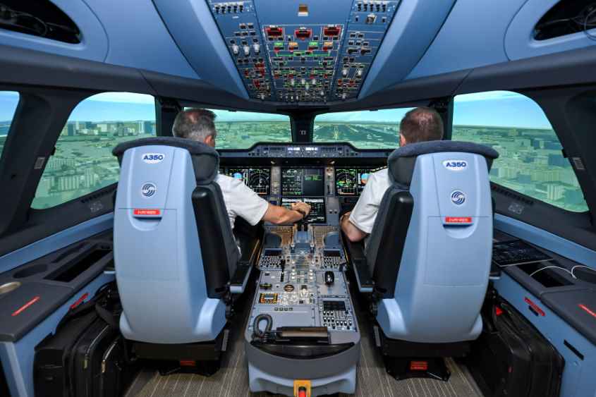 Emirates' pilots inside A350 full flight simulator (LBN)