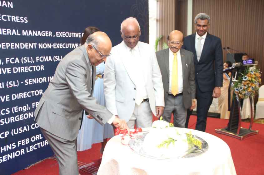 Nawaloka hospitals Anniversary photo - from left Precidents councile Romesh de silva, Dr. Jayantha Darmadasa, Prof. Lal chandrasena and Aneesha Darmadasa (LBN)