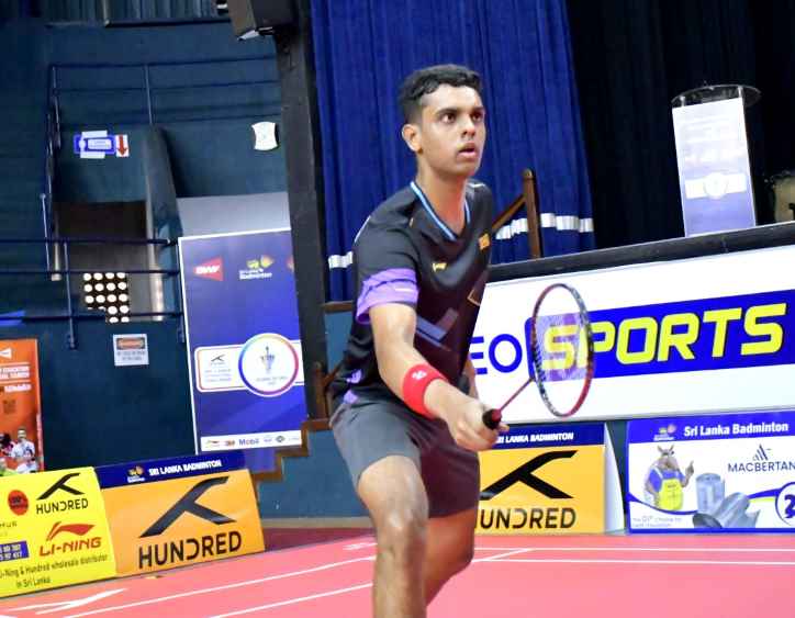 A fully focused Viren recorded a straight win against India's Naren Iyer in the Round of 32 (LBN)