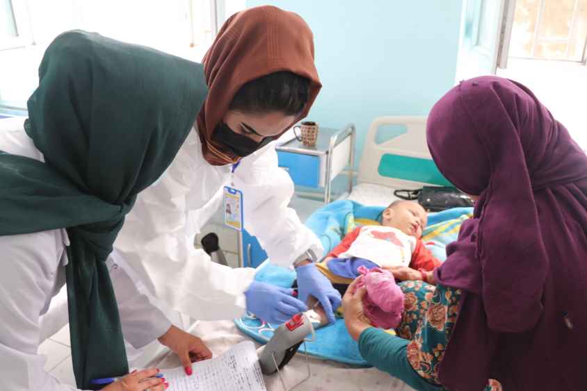 Image - MSF is witnessing an alarming surge in measles cases at MSF-supported facilities in Balkh, Herat and Helmand (LBN)