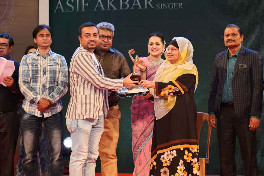 MD Fahad gets BABISAS Award (LBN)